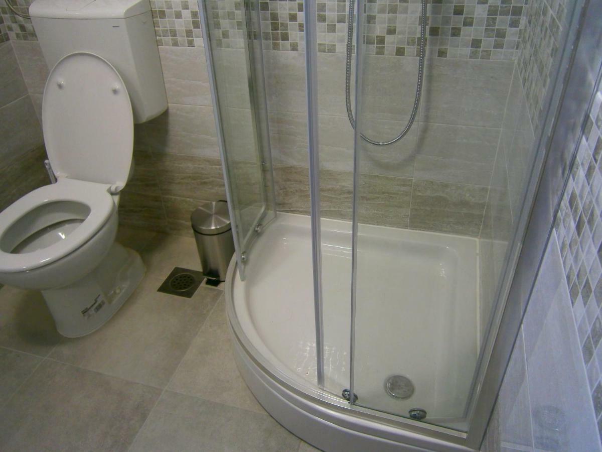 Apartment Willy Комижа Екстер'єр фото